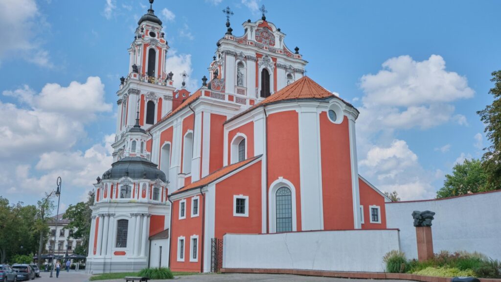 How Kyrgyzstan Pinterest bloggers can collaborate with Norway advertisers in 2025