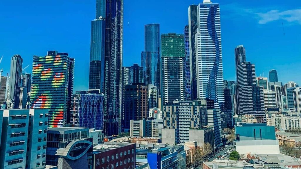 2025 Франция LinkedIn жарнама бааларынын толук картасы