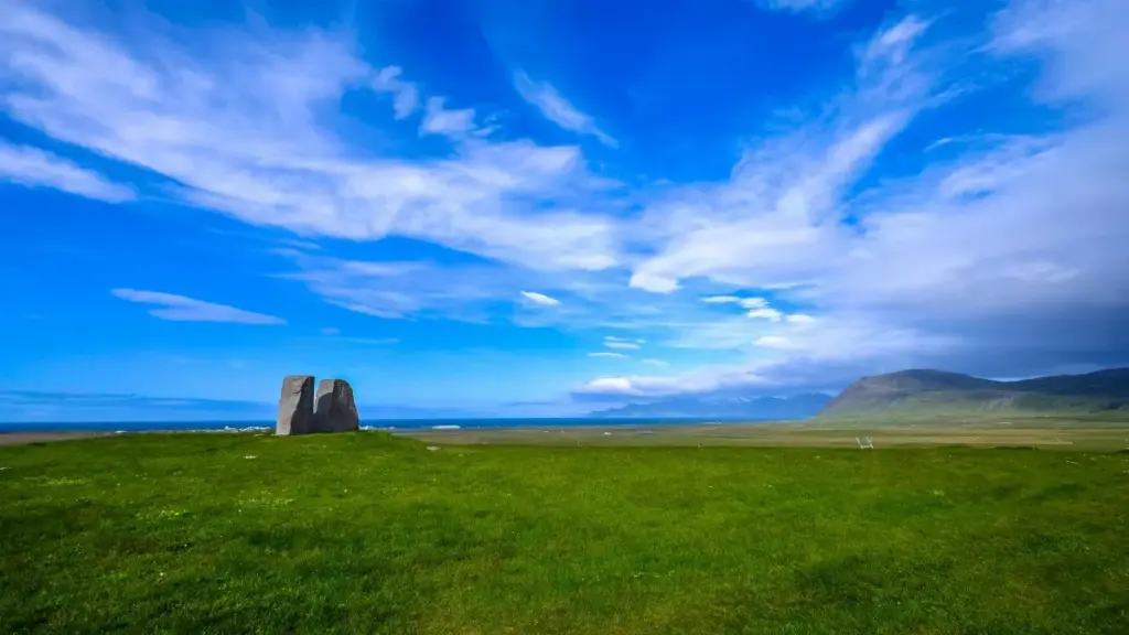 Кыргызстандагы жарнакчылар үчүн практикалык жол-жоболор: Моңголиядагы Spotify контент жаратуучуларын табуу, wellness-рутингдерди илгерилетүү үчүн инфлюенсер стратегиялары жана локалдык тренддер.