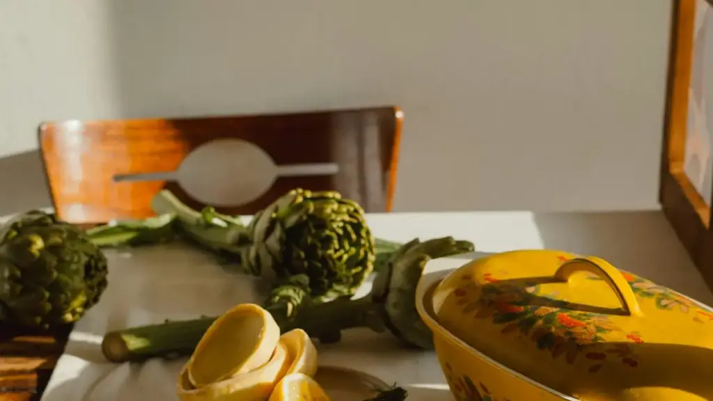 Кыргызстандык креаторго практик кеңеш: Telegram аркылуу Канададагы бренддерге кантип жетип, продуктивдүү гайдтарда биргеликте иштөө керек — так шаблон, outreach ыкмалары жана мыйзамдуу этика.