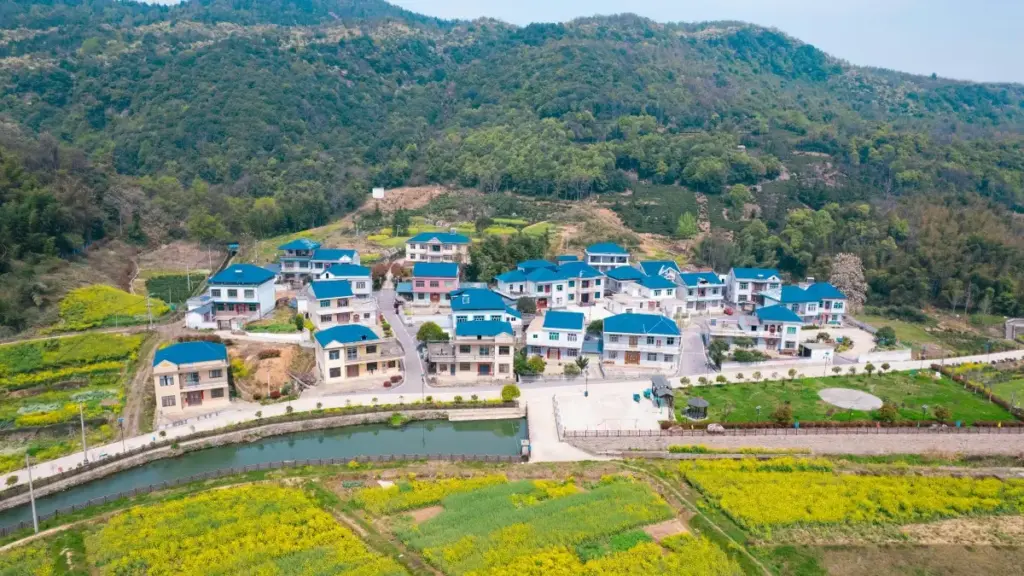 Kuaishou’da Ирактын бренддери менен байланыш, контент-шарттарды түзүү жана фанаттар үчүн кийинки видеолорду чыгаруу боюнча практикалык жол картасы.