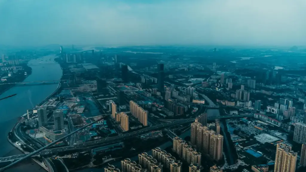 Кыргызстандык туроператорлорго арналган практик ыкмалар: Финляндиядагы Threads жаратуучуларын кантип табып, жергиликтүү турларды эффективдүү жарнамалоо.