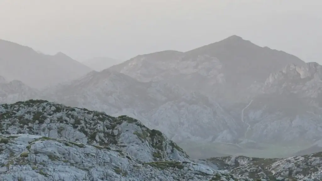 Кыргызстандык креаторго практикалык план: Netflix аркылуу Ирак бренддерине түз бренд-демолор сунуштоо, байланышка кирүү каналдары, локалдык тактика жана презентациянын структурасы.