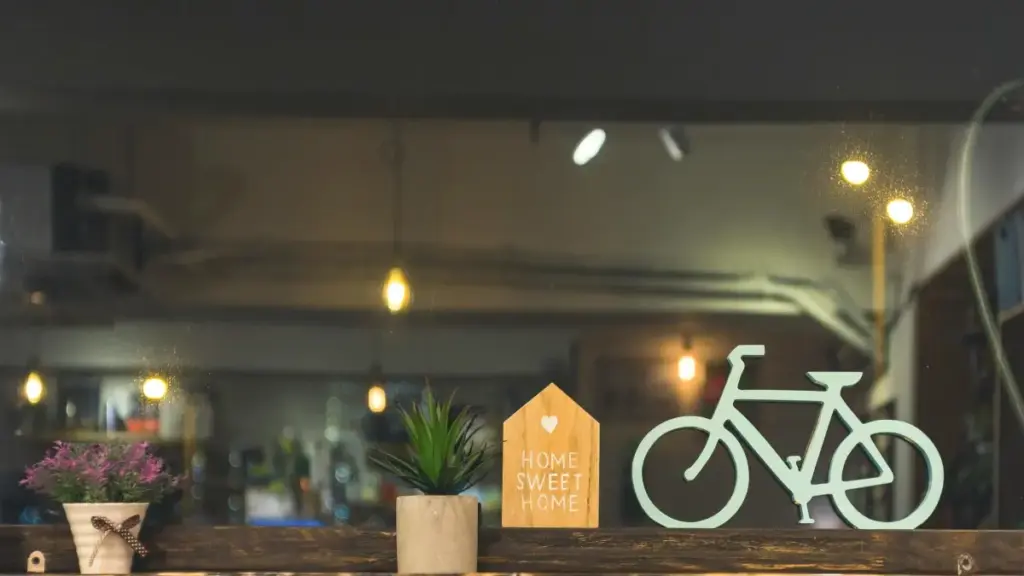 Финляндиялык YouTube жаратуучуларын табуу үчүн жаңы ыкмалар, YouTube Creator Partnerships, Gemini жана практикалык текшерүү тизмеси.