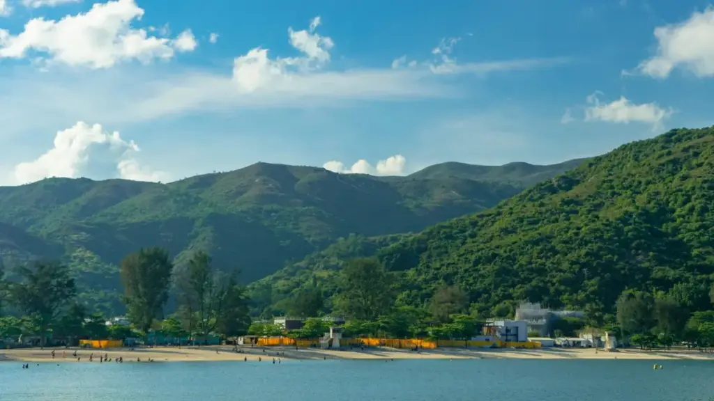 Монгол стил креаторлорду Lazada кампаниясына табуунун практикалык жолу: кайдан издөө, кантип текшерүү жана кайсы канал тез иштейт.