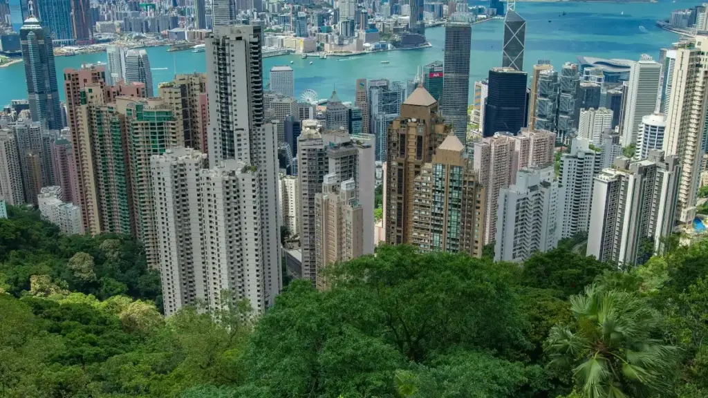 Apple Music’те жаңы артисттерди бренддерге жеткирүүнүн акылдуу жолу: pitch, sync, кампус тармагы, социалдык далил жана реалдуу өсүү тактикасы.